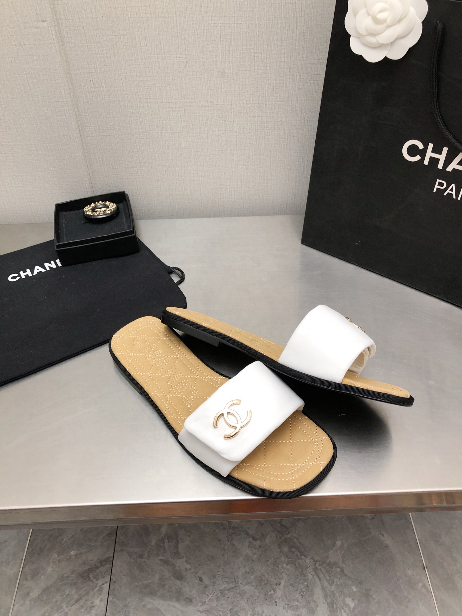 CHANEL Classic summer slippers