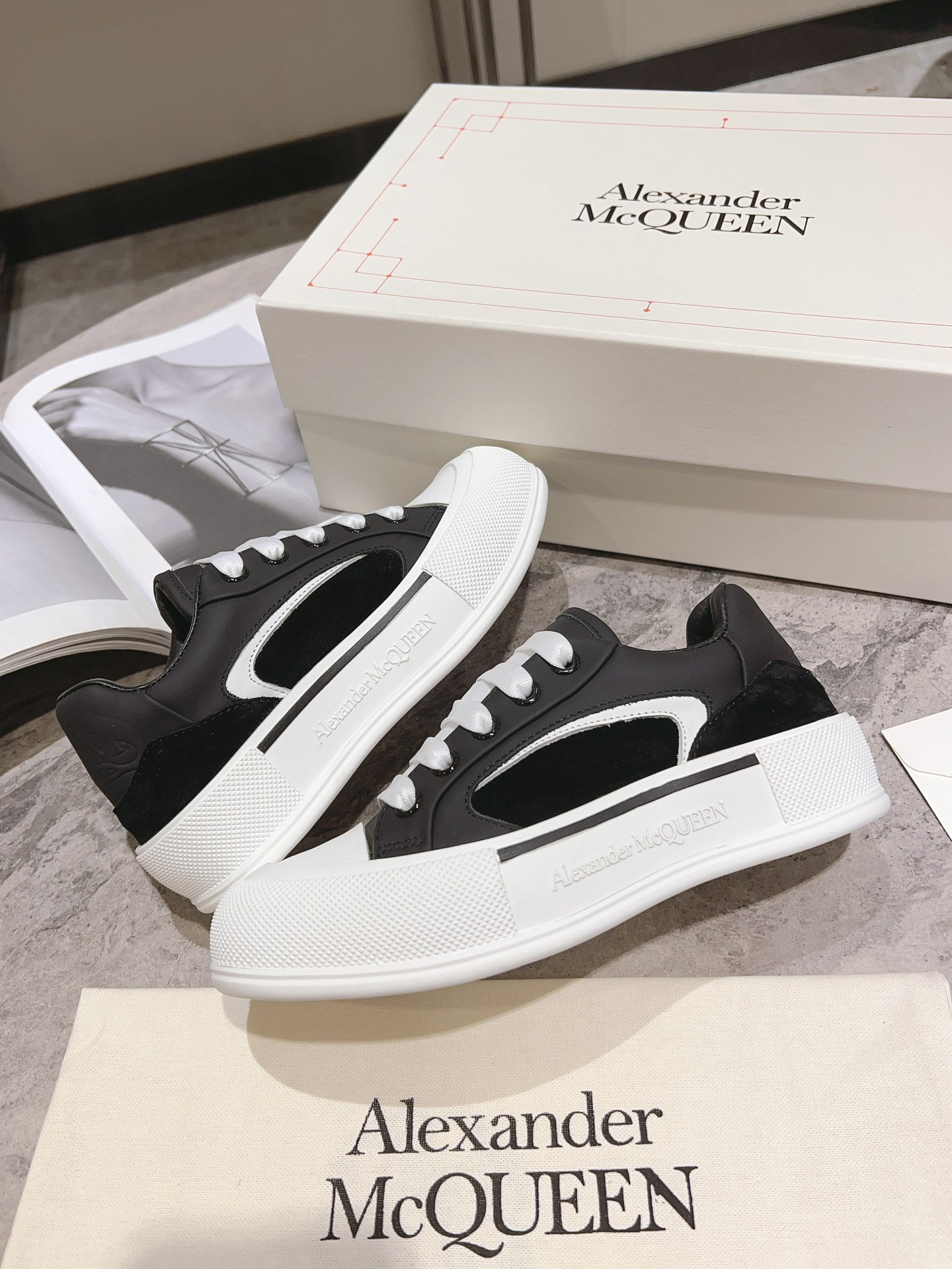 Alexander Mcqueen Sneakers