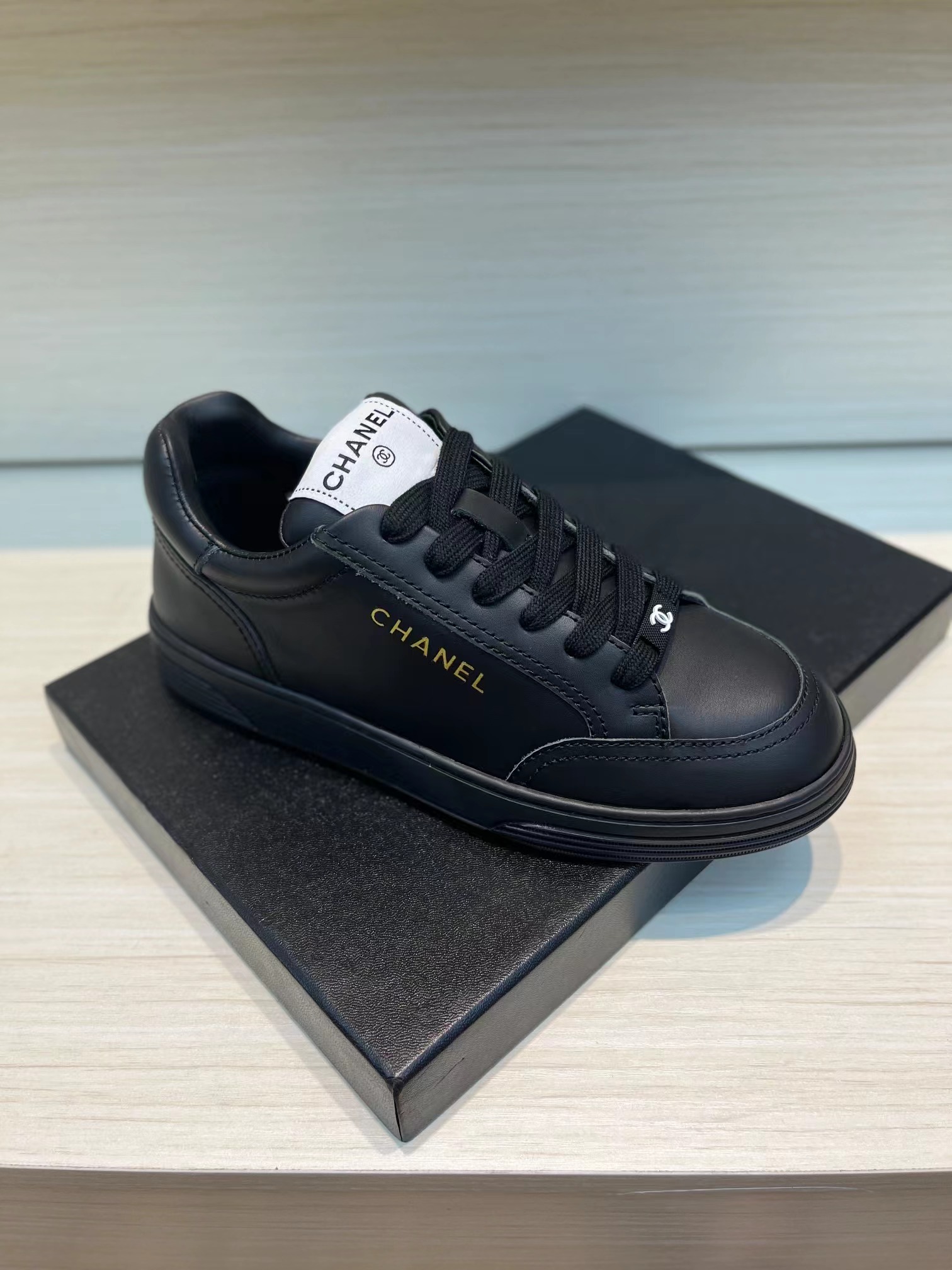 CHANEL Sneakers