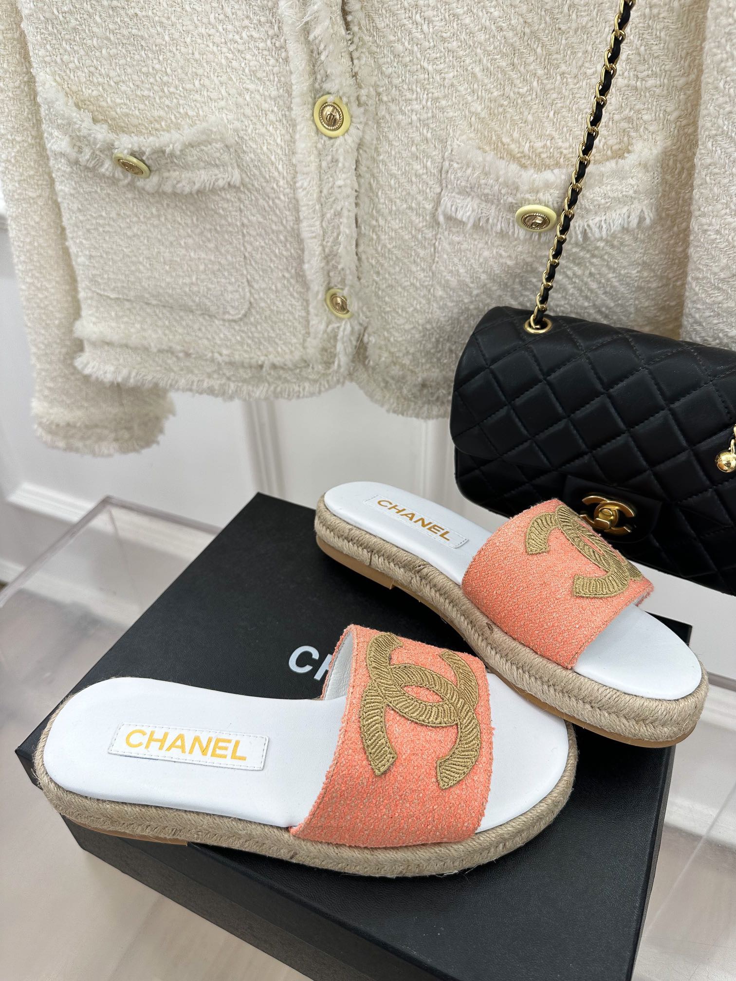 CHANEL Knitted Slippers