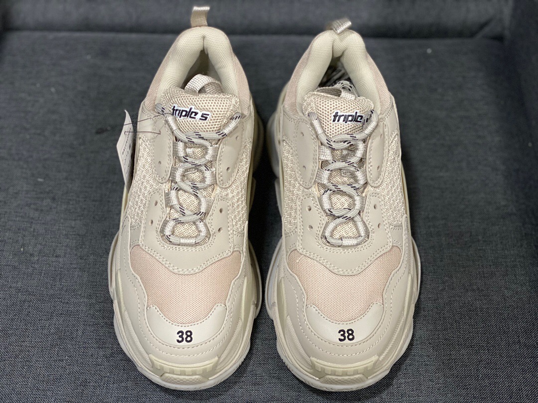 BALENCIAGA TRIPLE S Sneakers