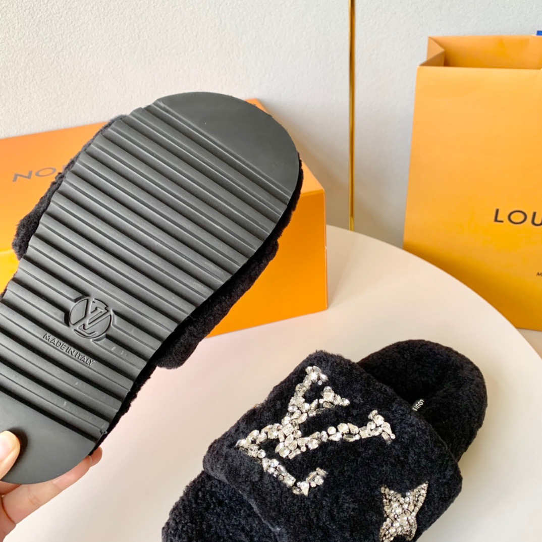LV Diamond Wool Slippers