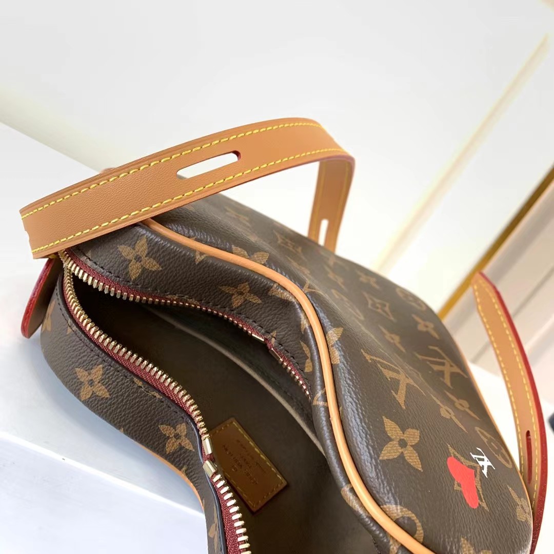 LV Heart bag