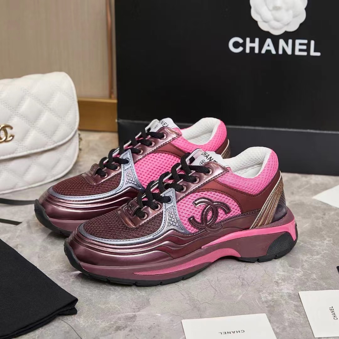 CHANEL Casual Sneakers
