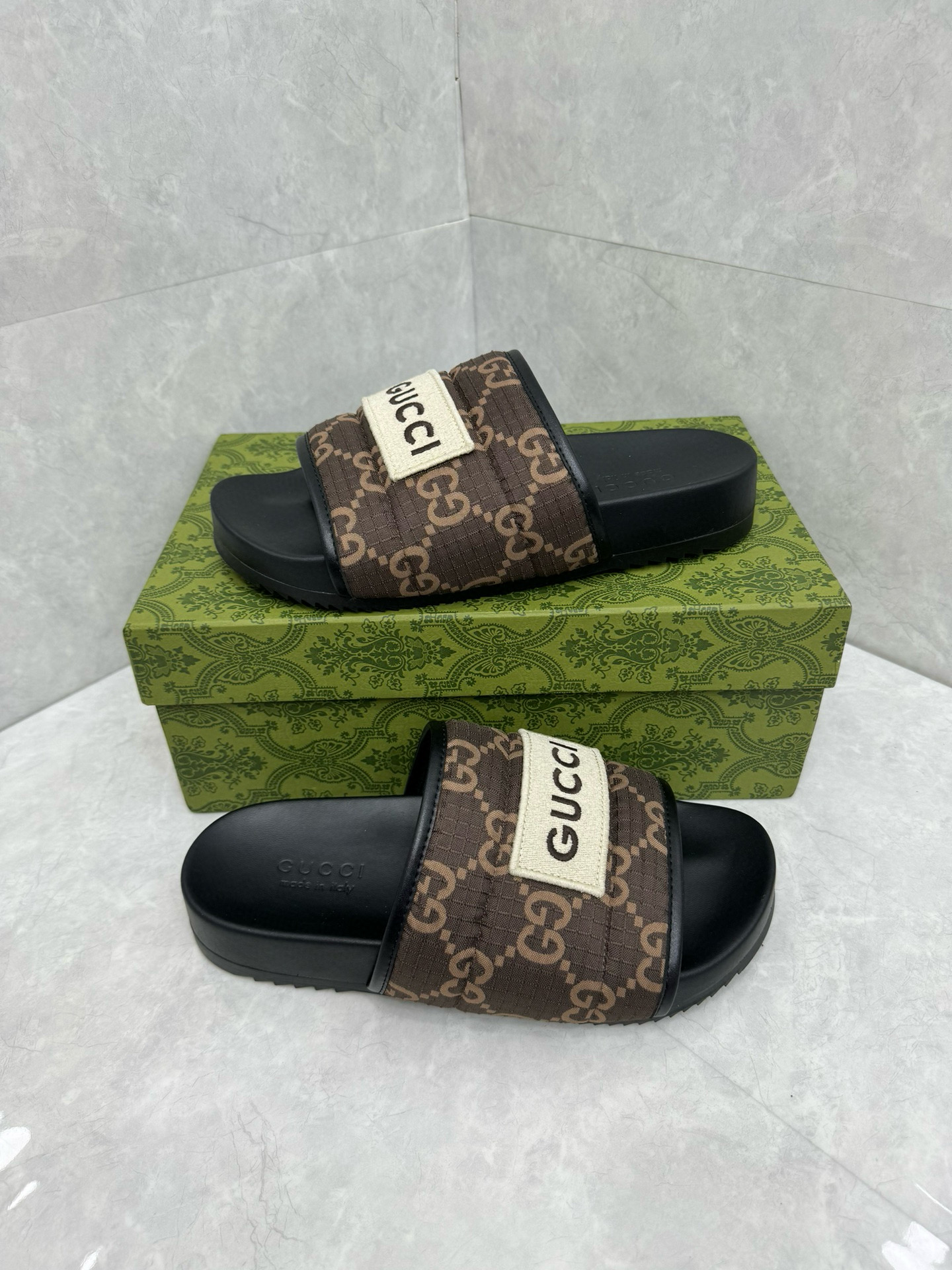 GUCCI Slippers