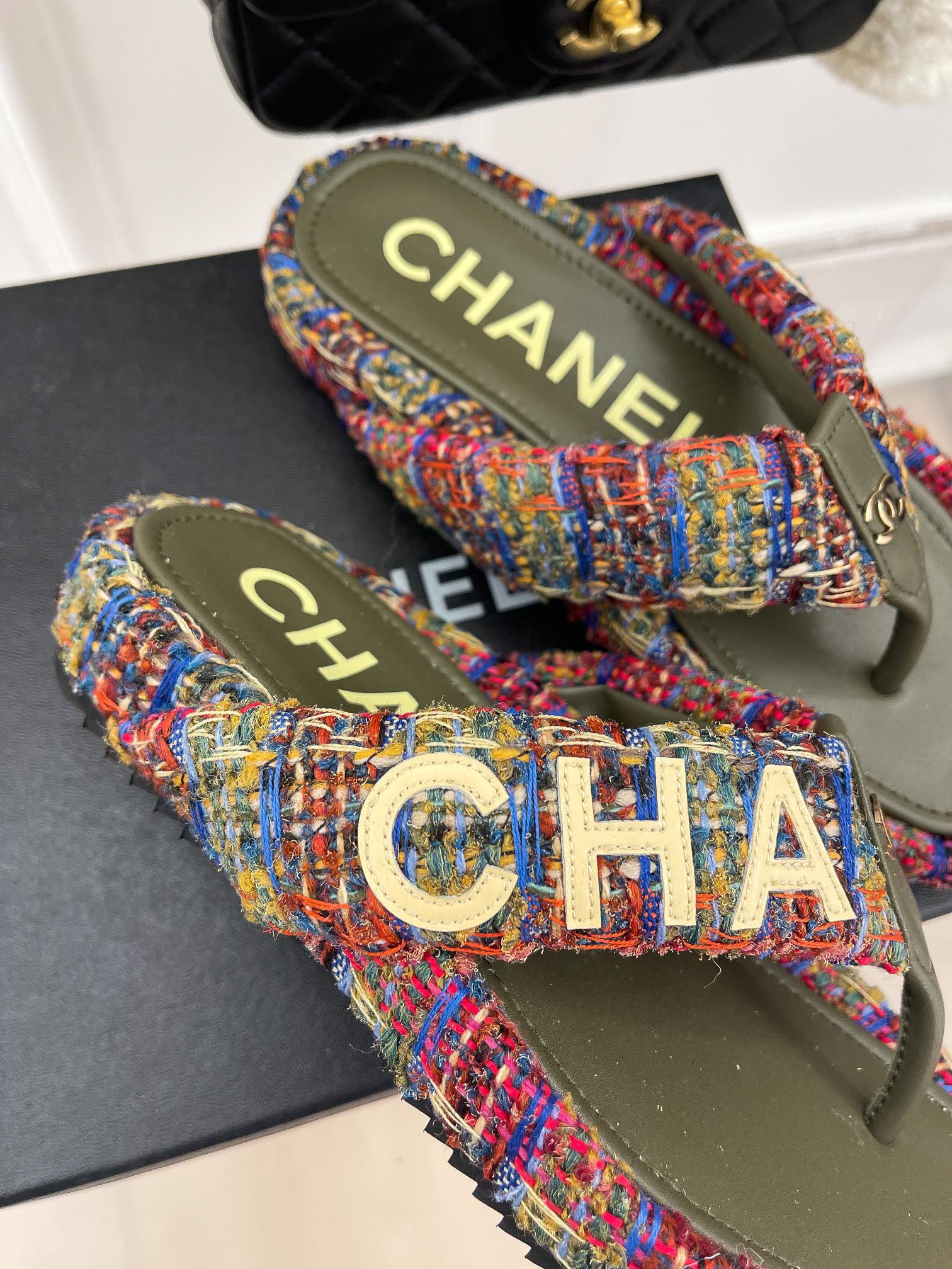CHANEL Flip flops