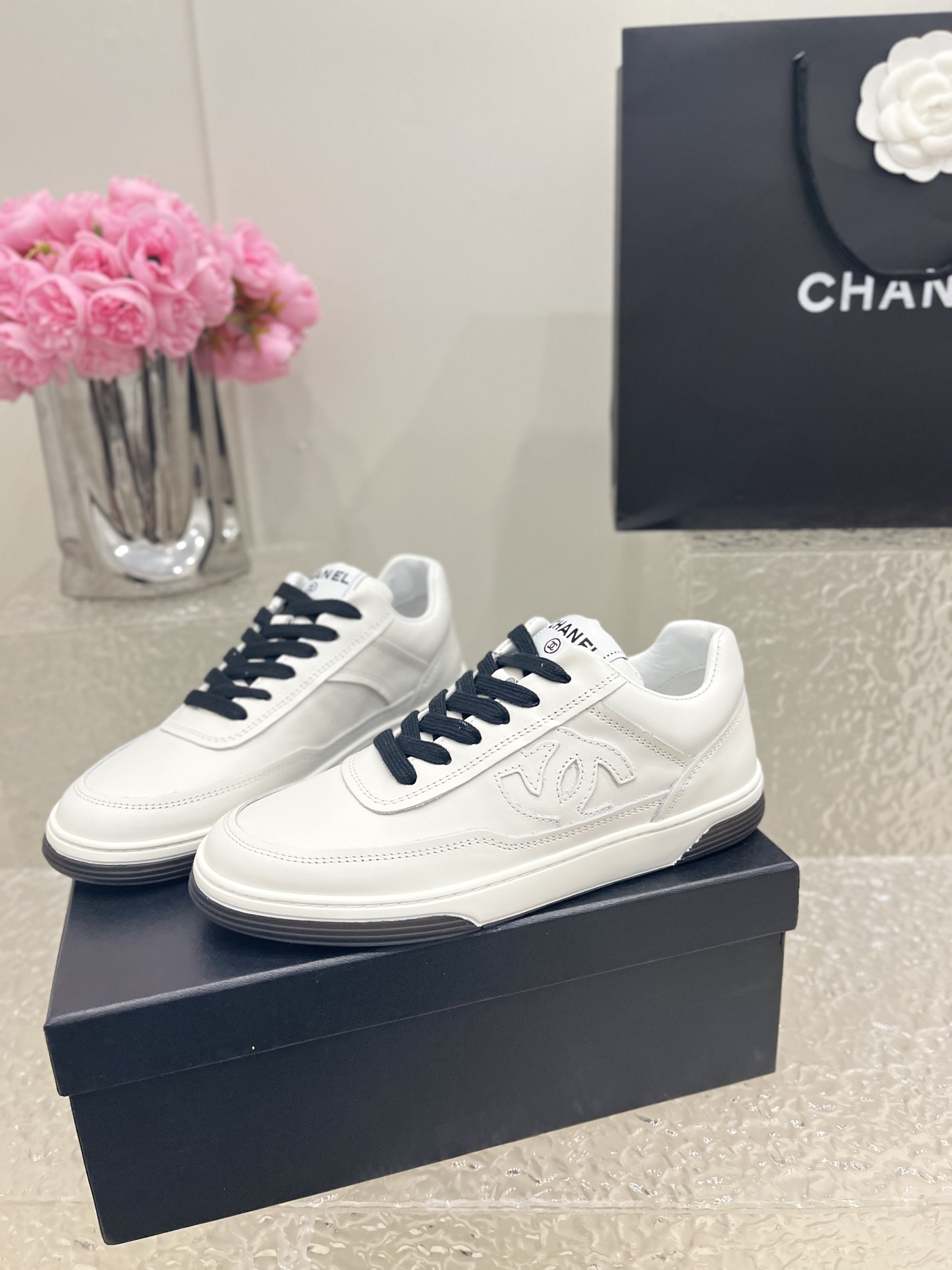 CHANEL Sneakers