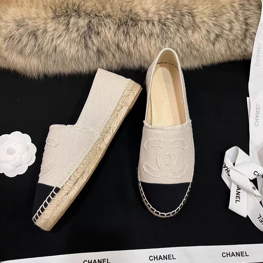 CHANEL Fisherman shoes Loafers