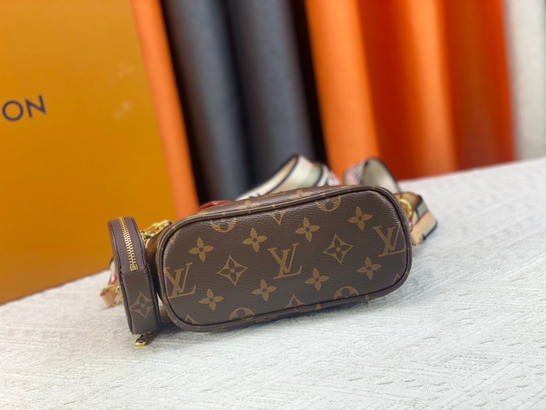 LV ON THE GO Handbag