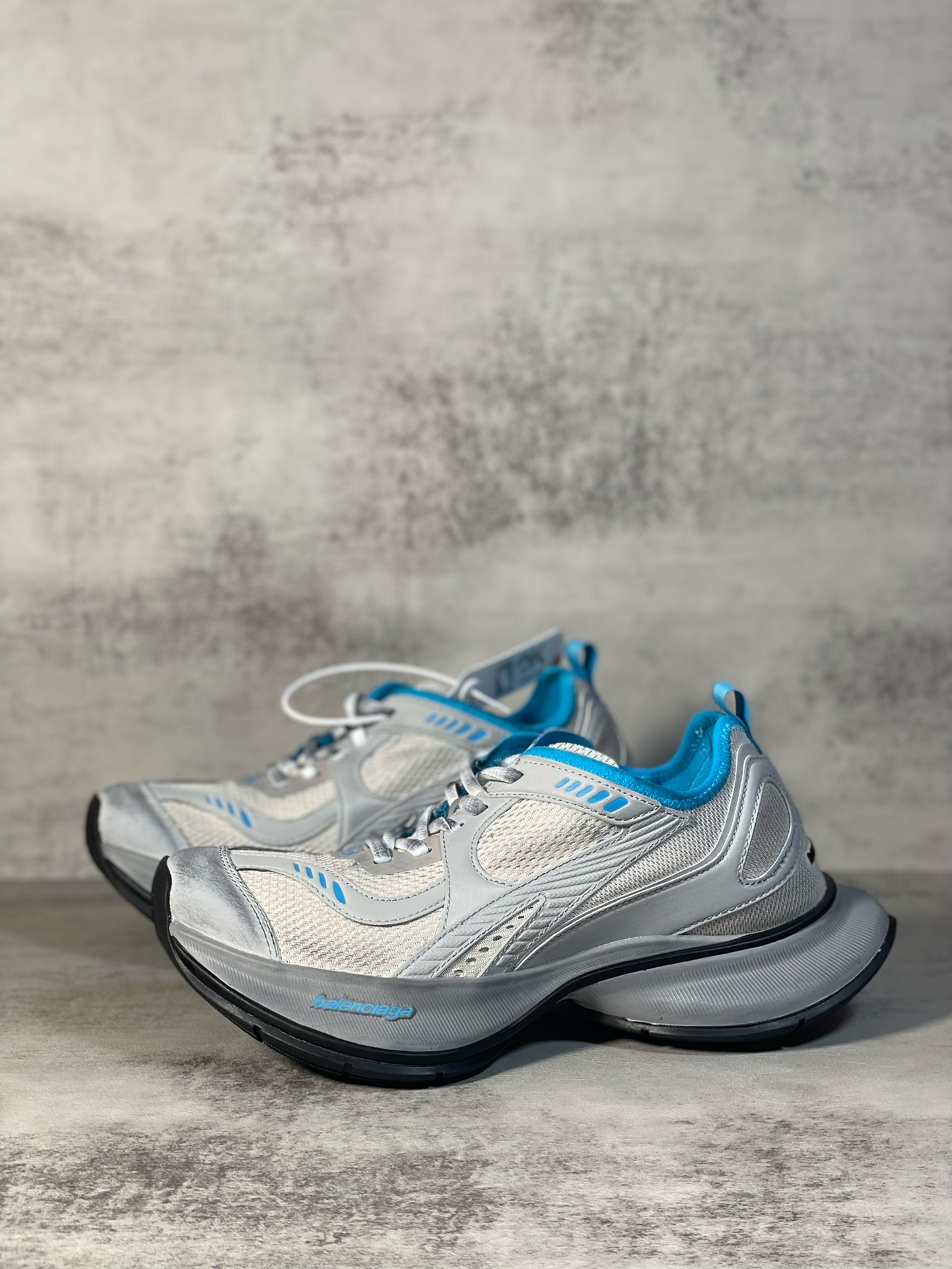 BALENCIAGA 12.5 Sneakers