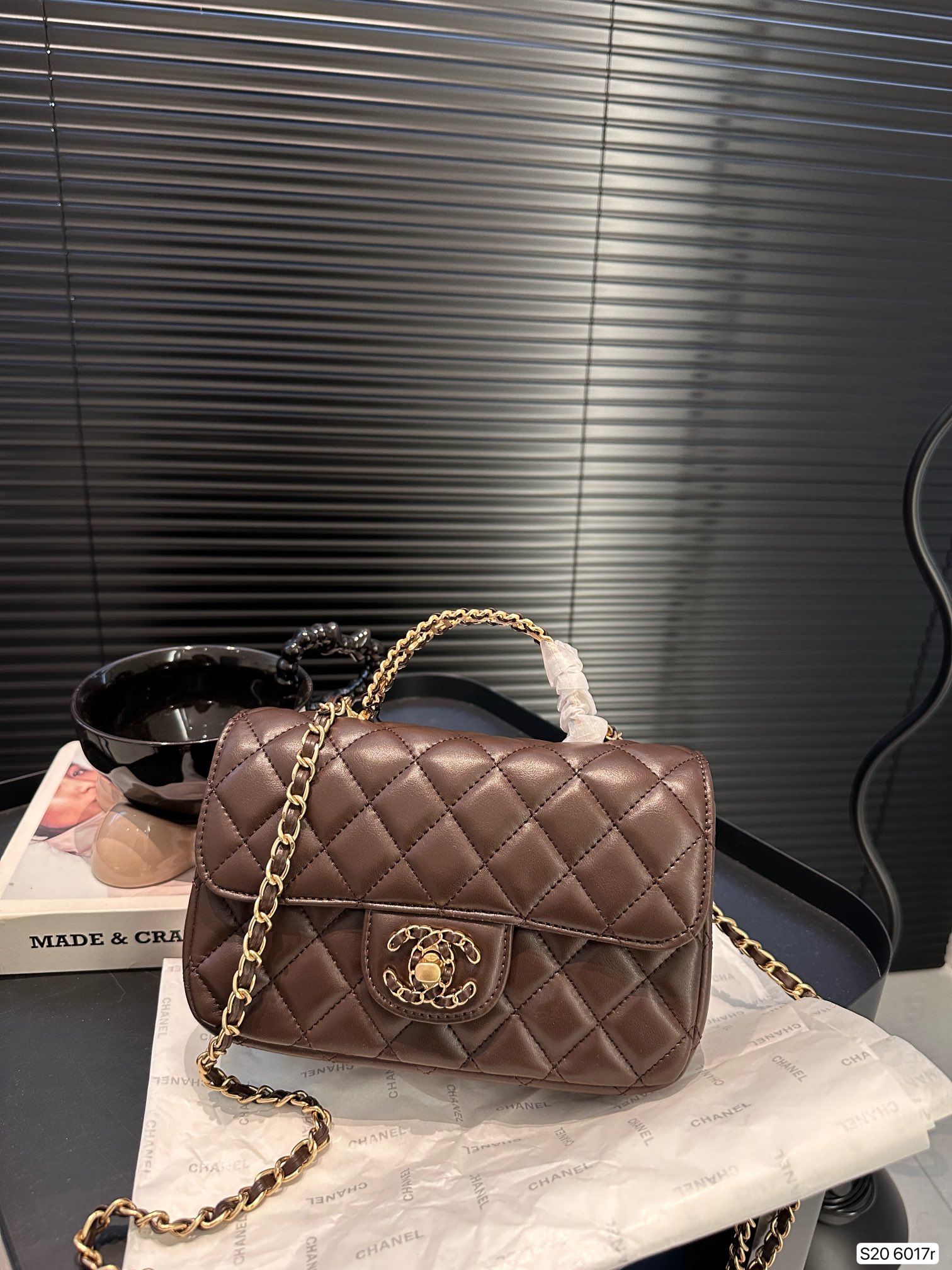 CHANEL Handbag （20cm）