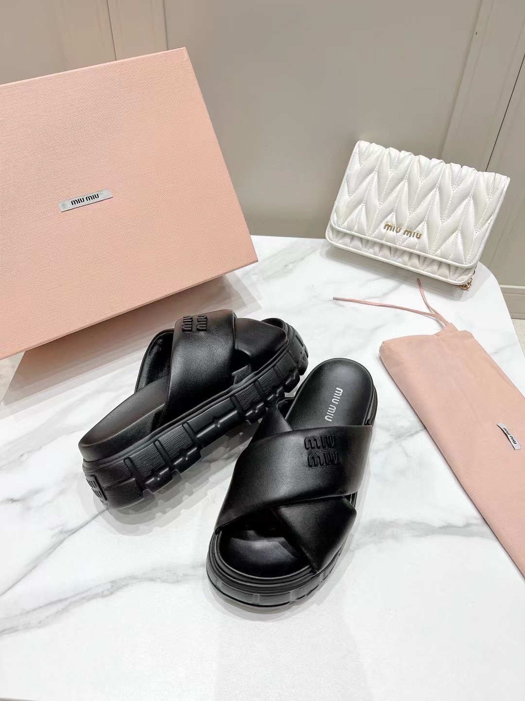 MIUMIU 2024 Top Edition Sheepskin Sandals