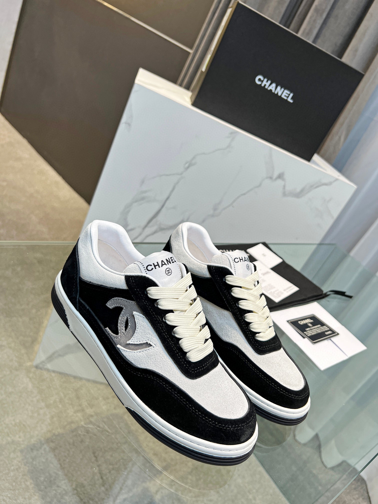 CHANEL SNEAKERS