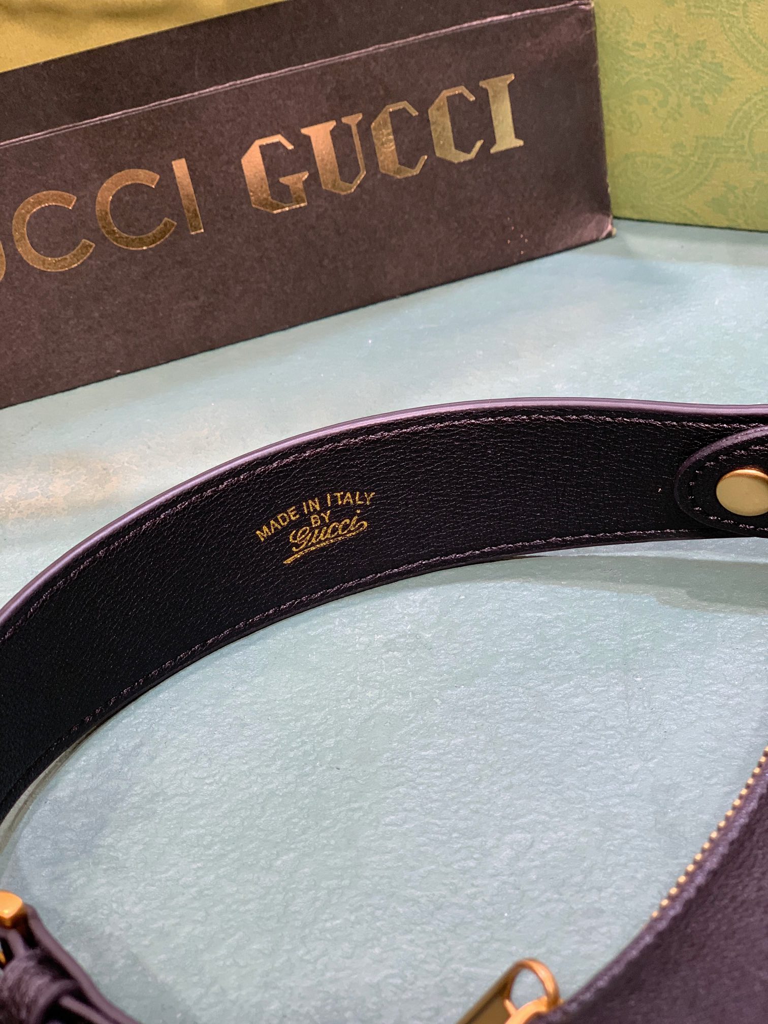 GUCCI SHOULDER BAG