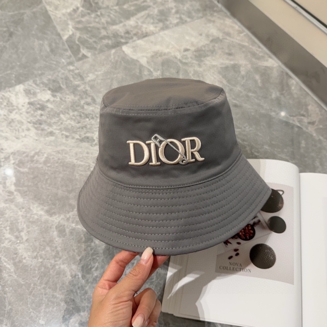 DIOR  cap