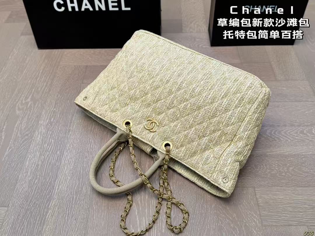 CHANEL Straw beach tote bag