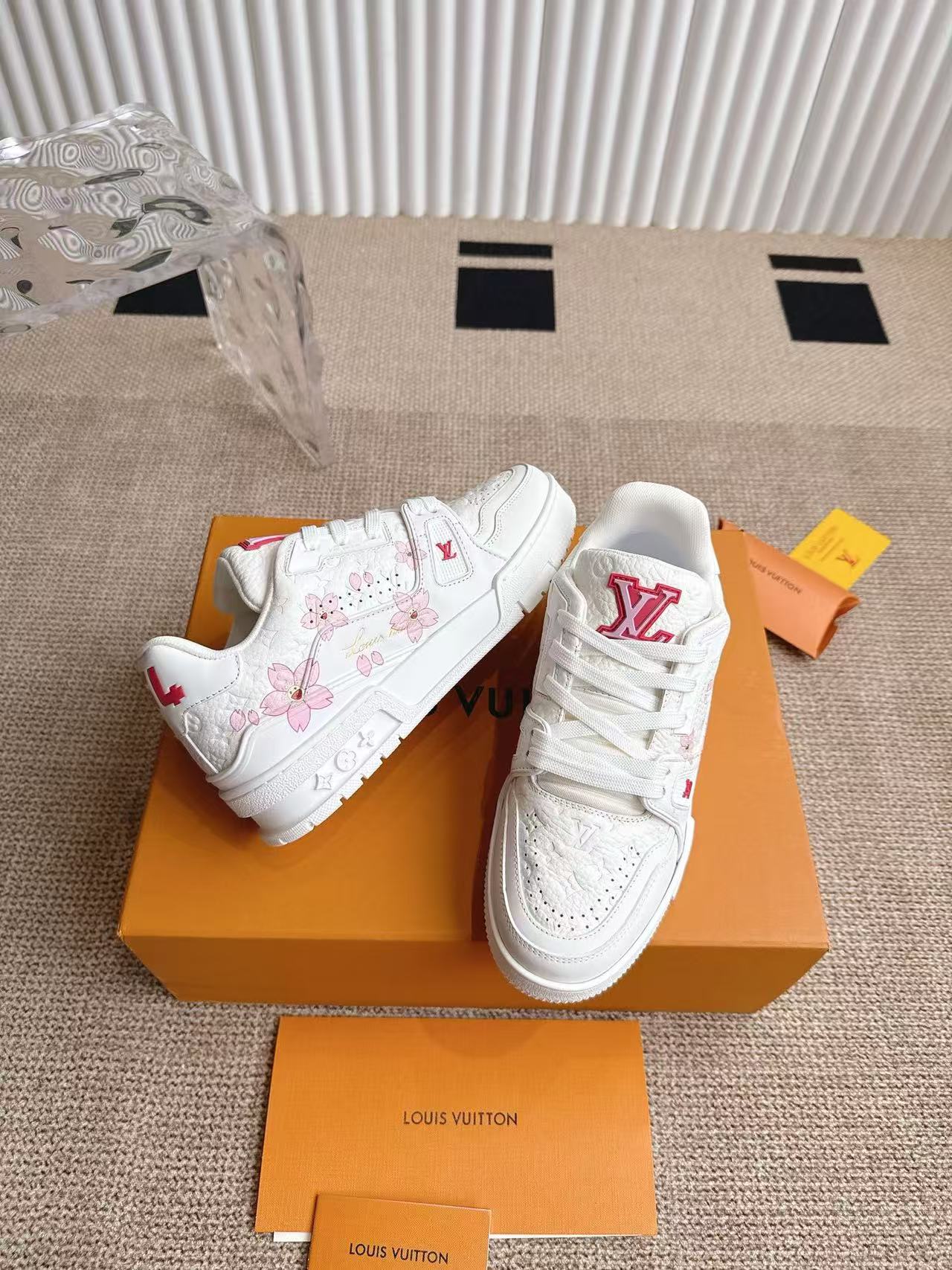 LV & TM Trainer (Cherry Blossom)