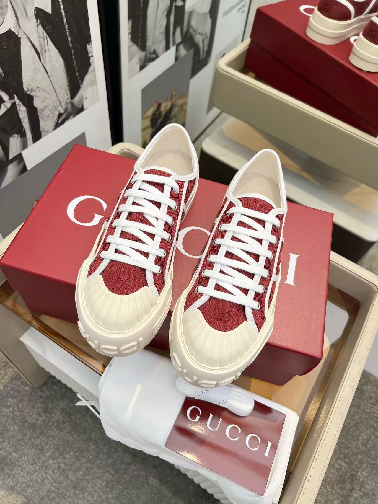 GUCCI Sneakers