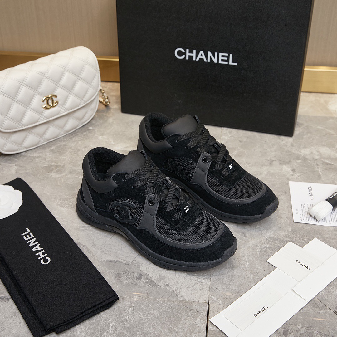 CHANEL classics sneakers