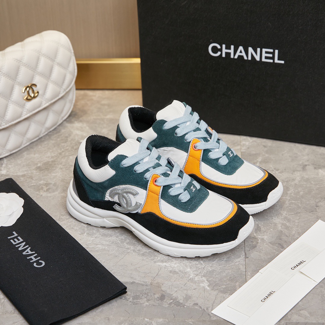 CHANEL classics sneakers