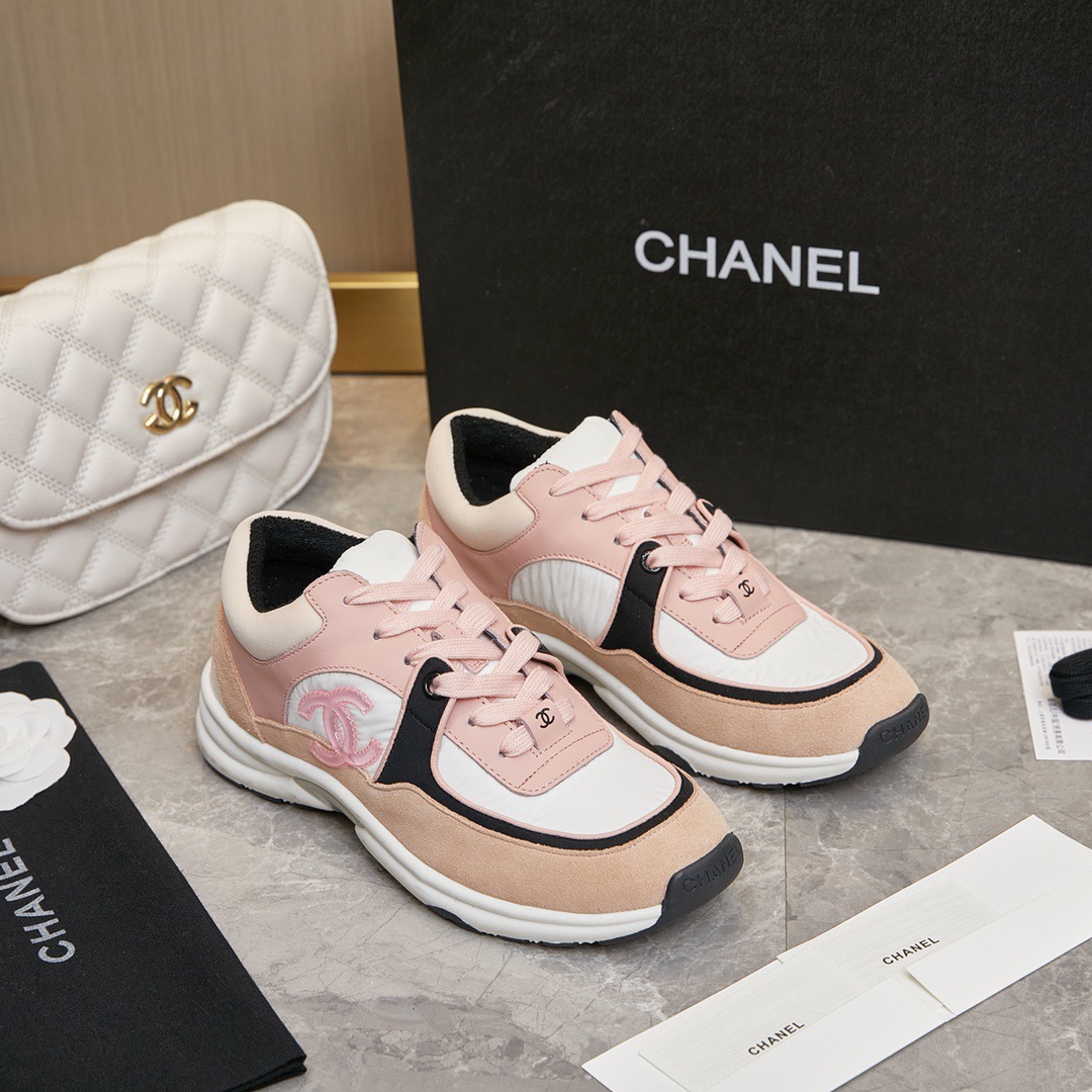 CHANEL classics sneakers