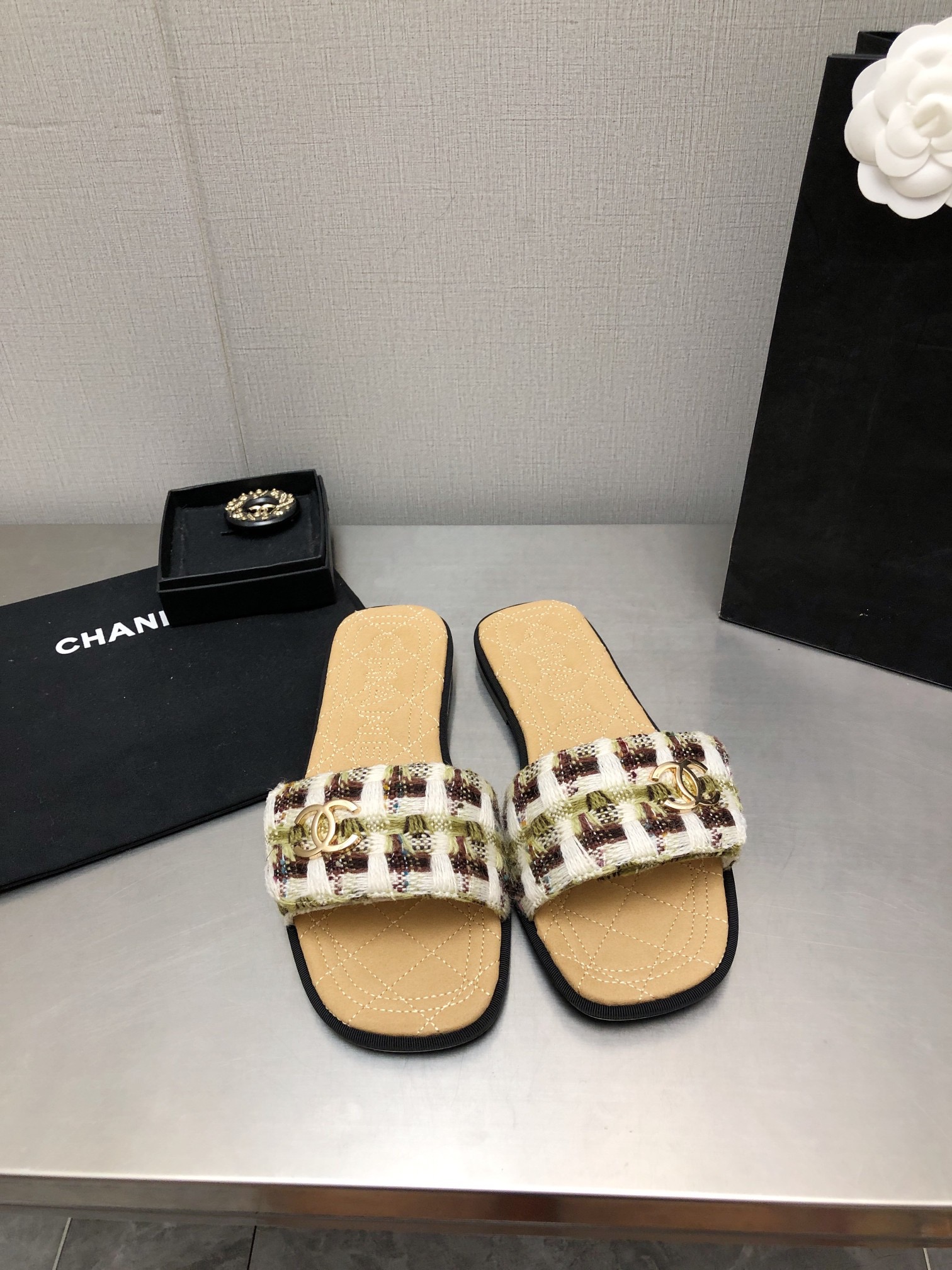 CHANEL Classic summer slippers