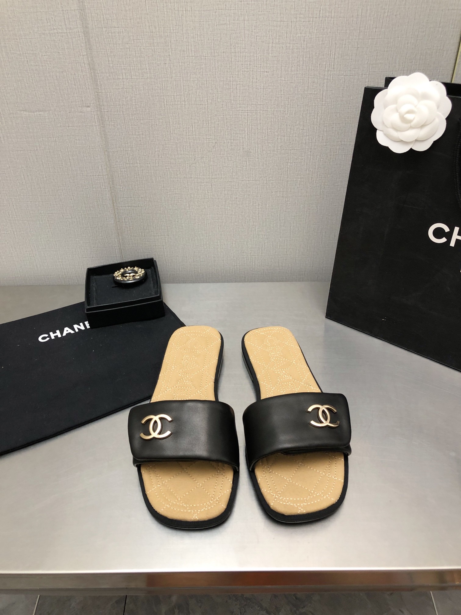 CHANEL Classic summer slippers
