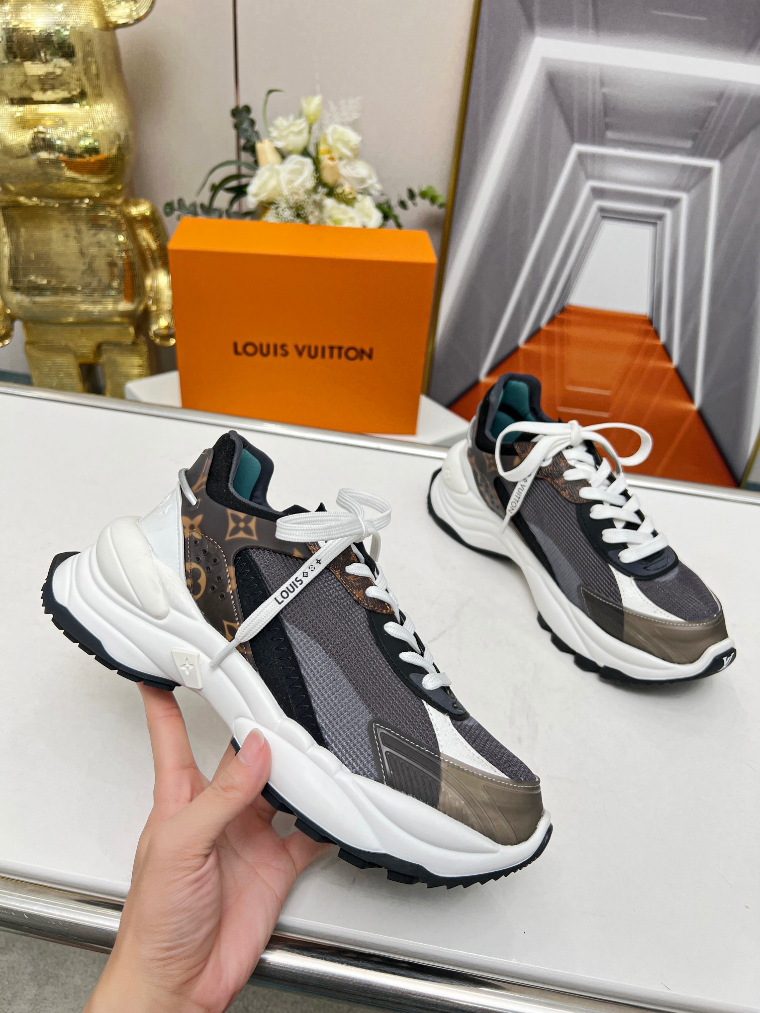 Louis Vuitton RUN 55 Sneakers