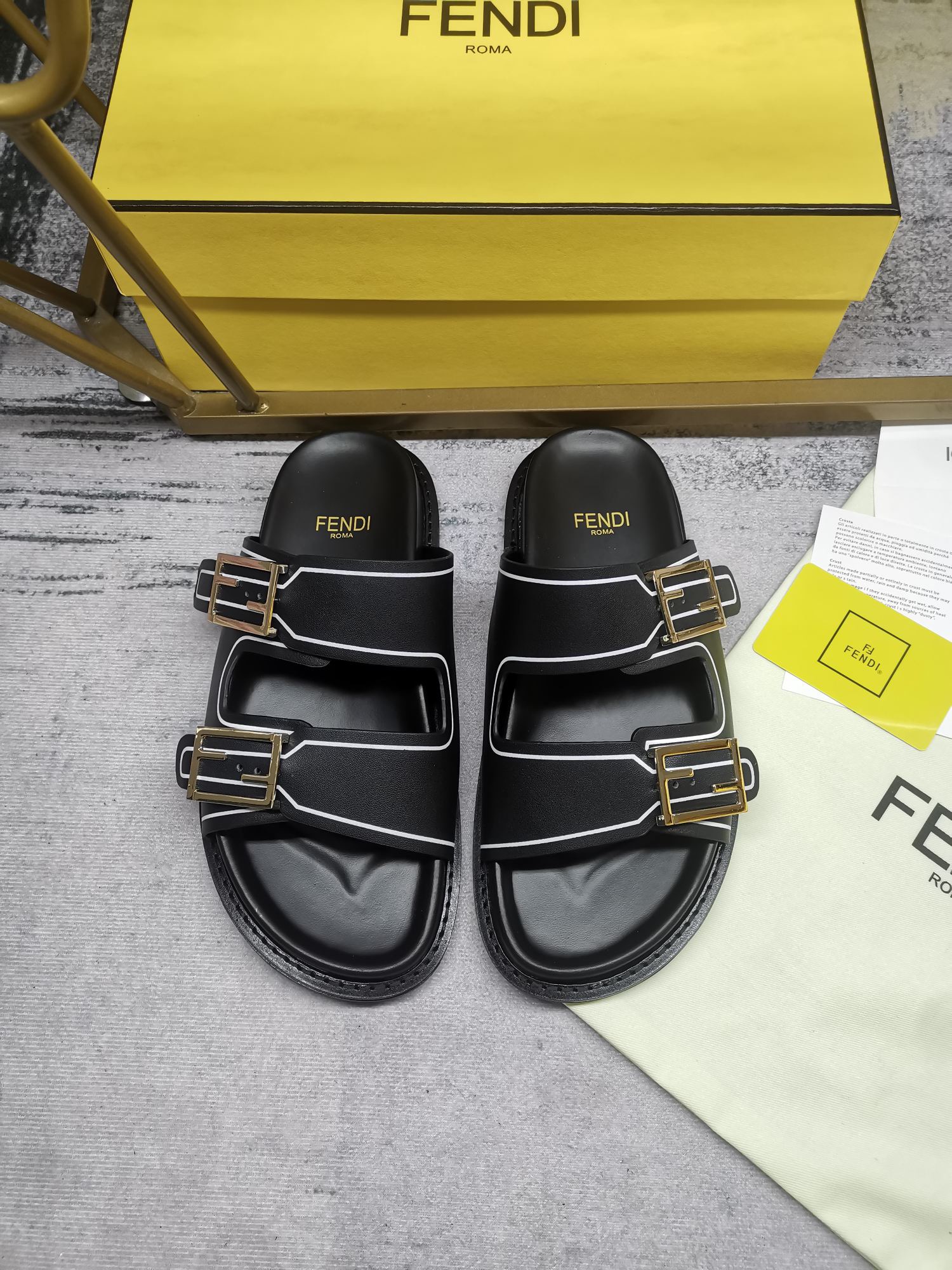 FENDI Feel