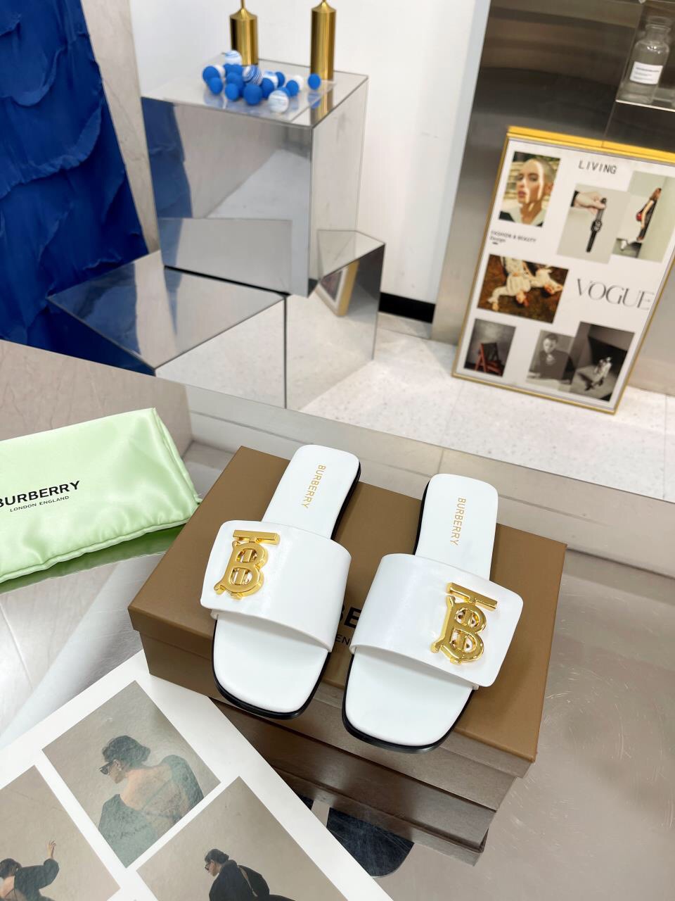 BURBERRY Slippers