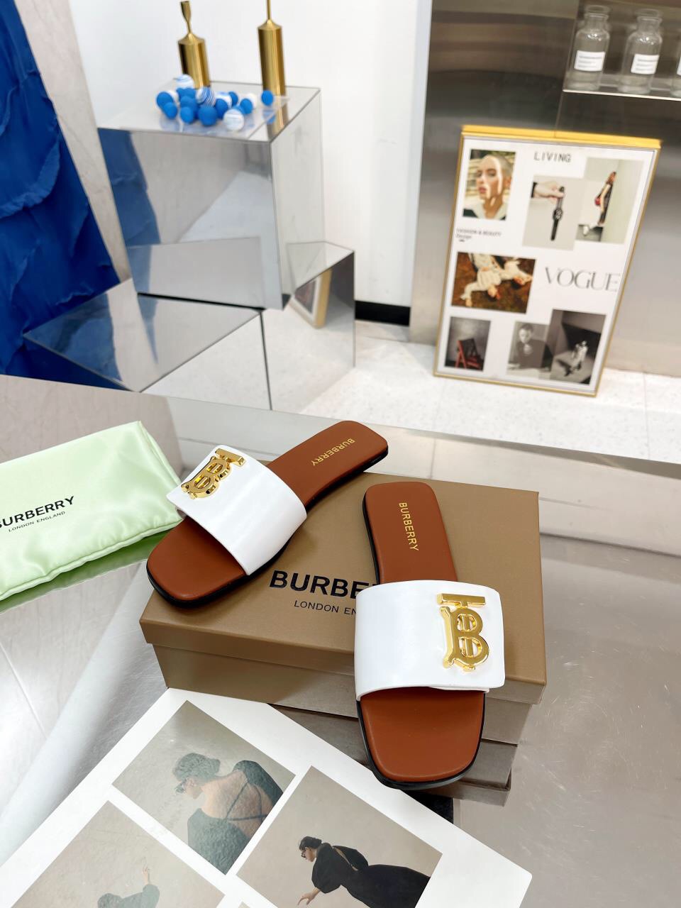 BURBERRY Slippers