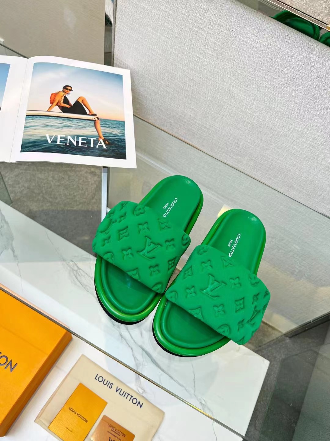 LV POOL PILLOW COMFORT flip-flops