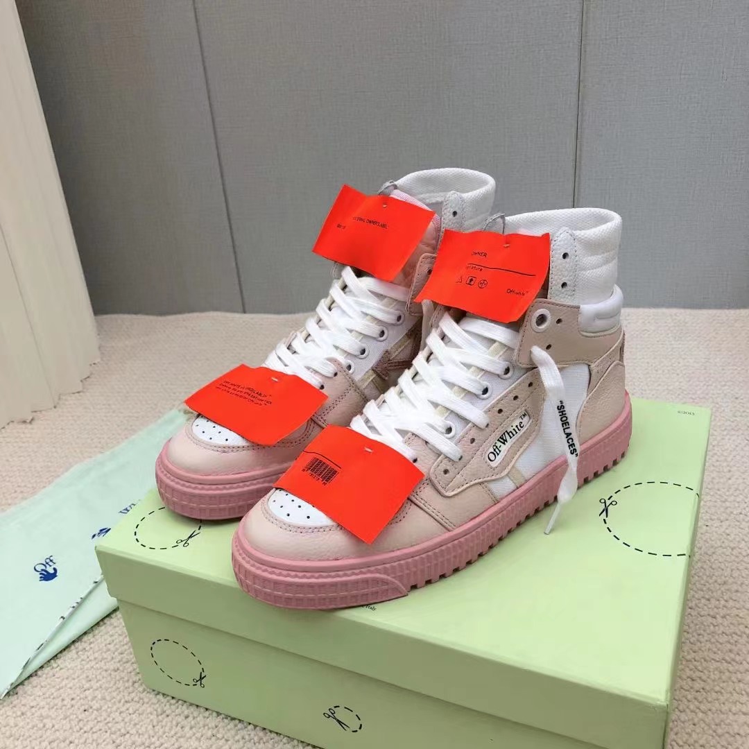 OFF COURT Sneakers