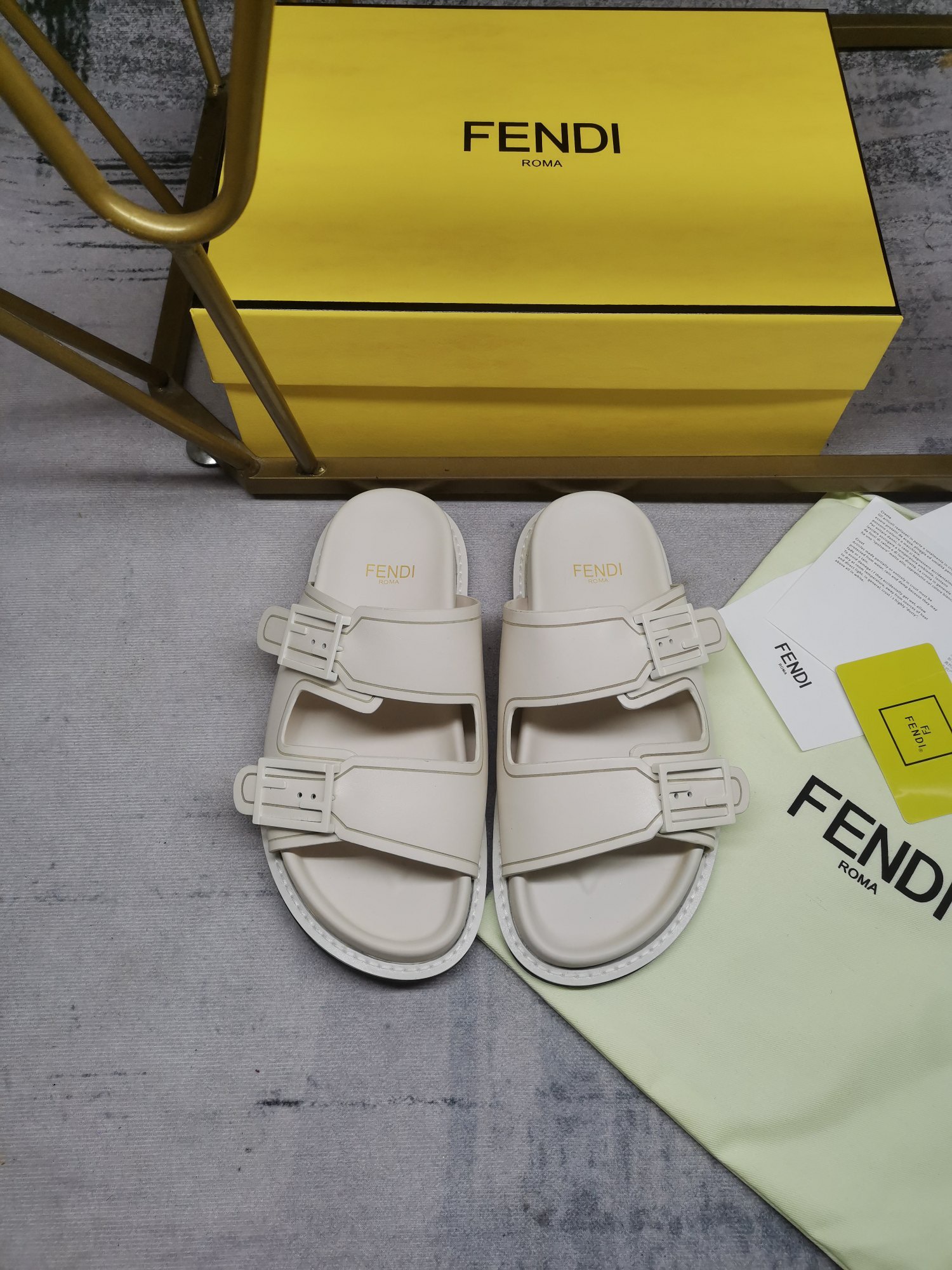 FENDI Feel