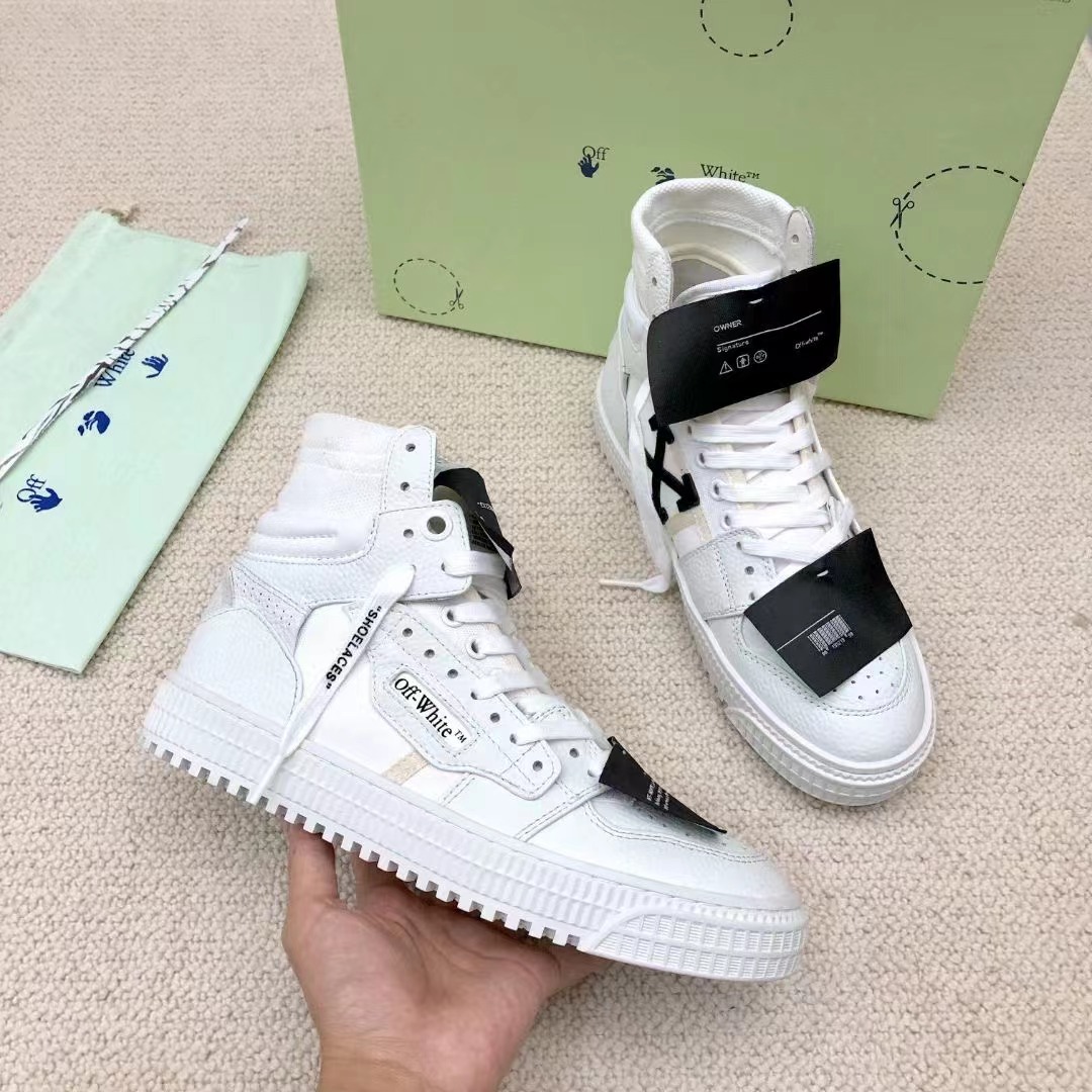 OFF COURT Sneakers