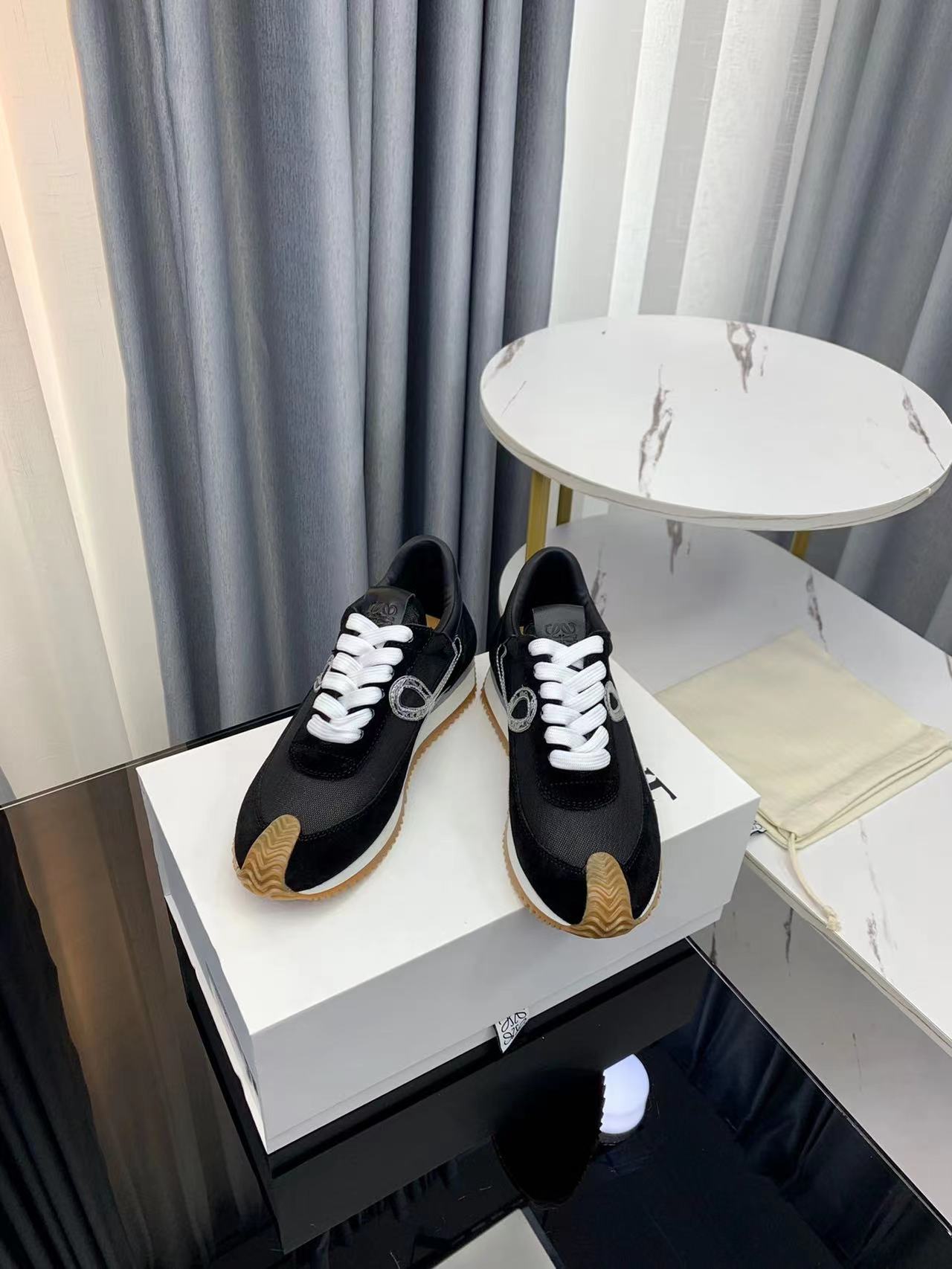 LOEWE Moral training shoes