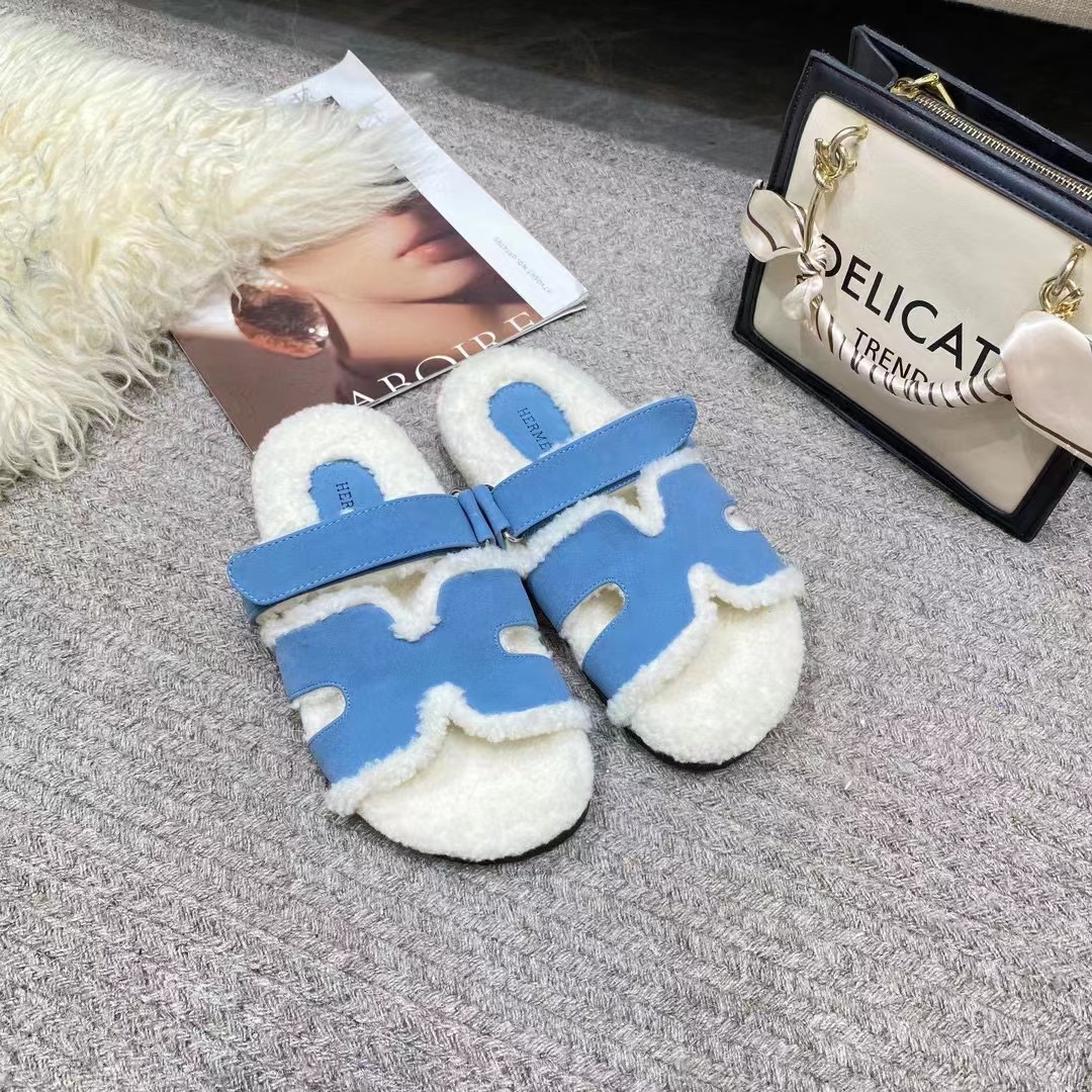 HERMES Chypre FUR Sandals