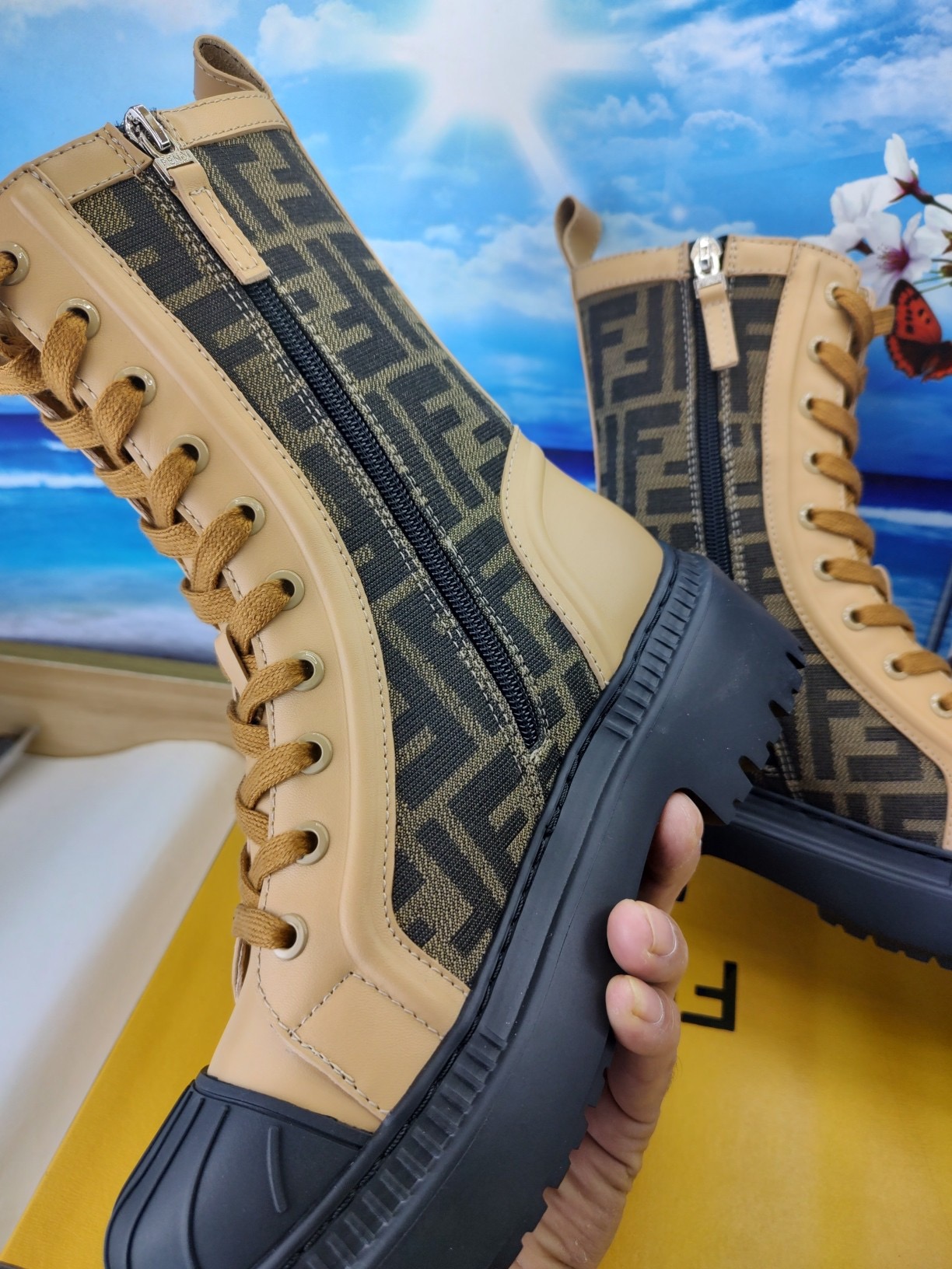 FENDI Domino