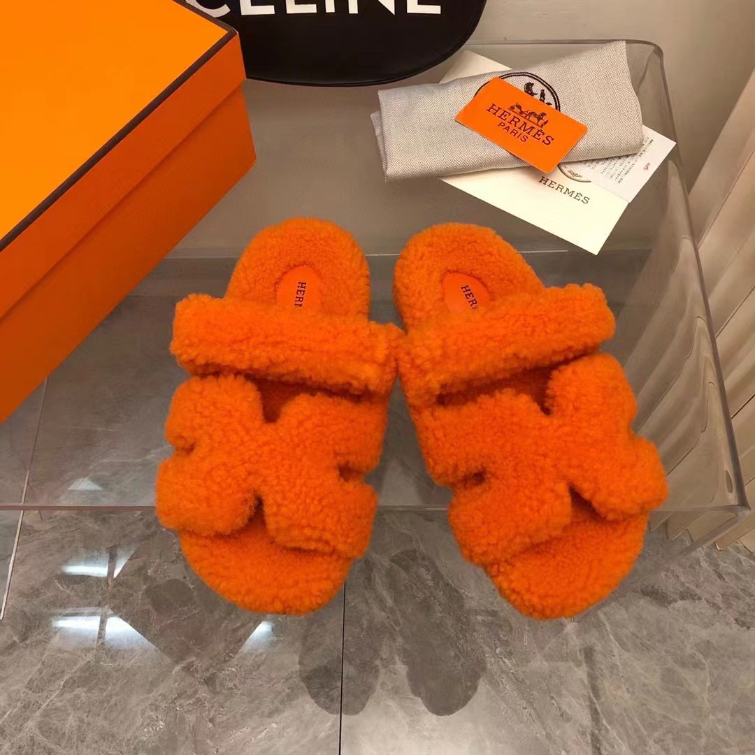 HERMES Chypre FUR Sandals