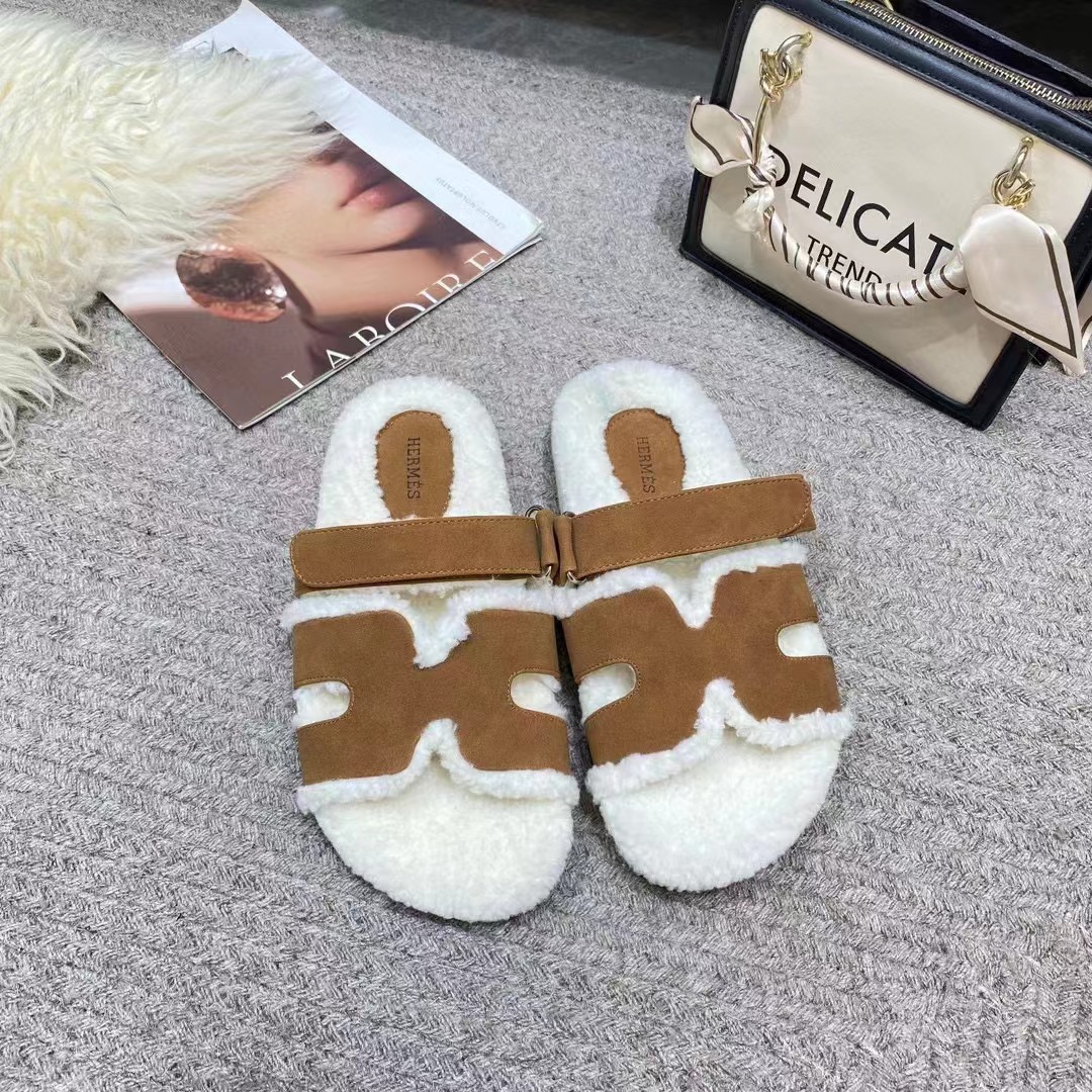 HERMES Chypre FUR Sandals