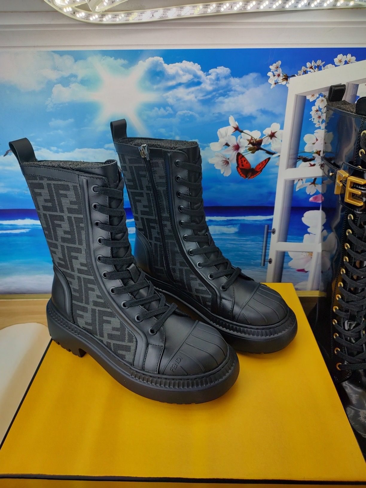 FENDI Domino