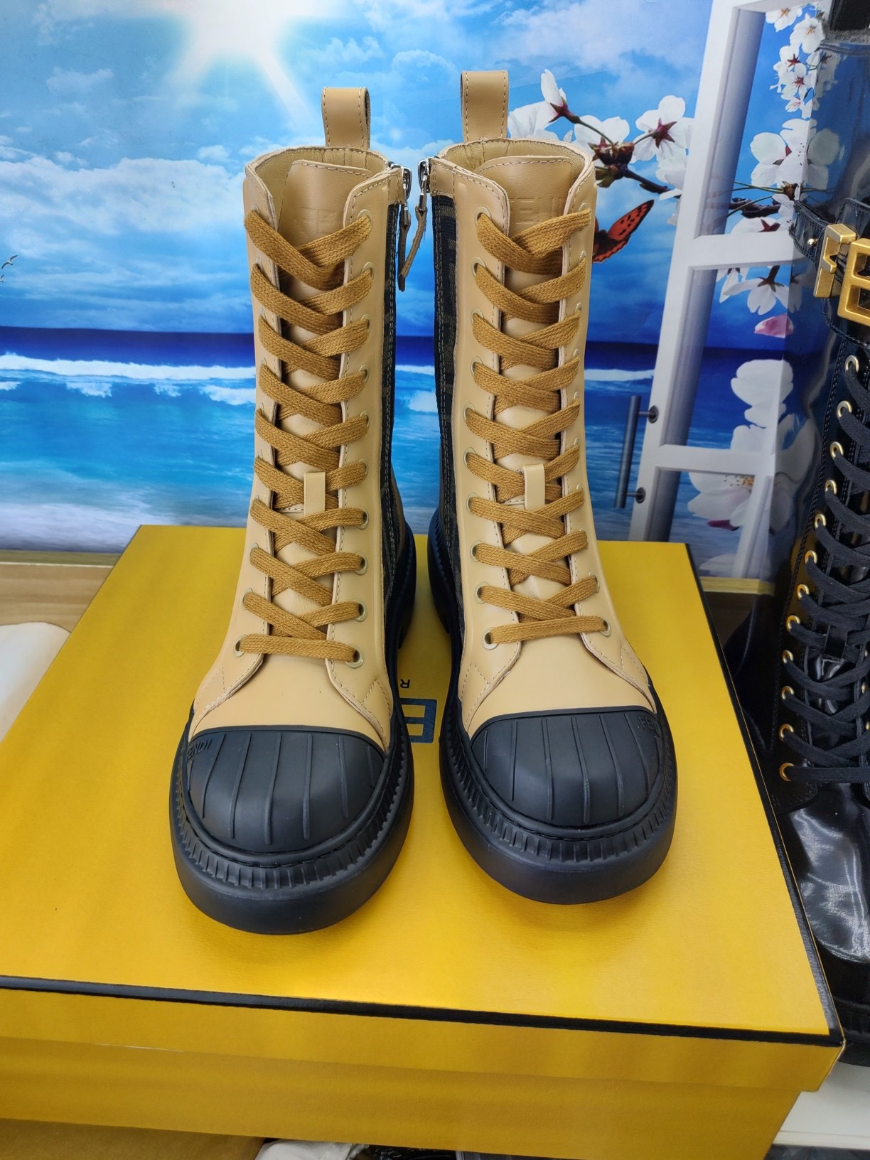 FENDI Domino