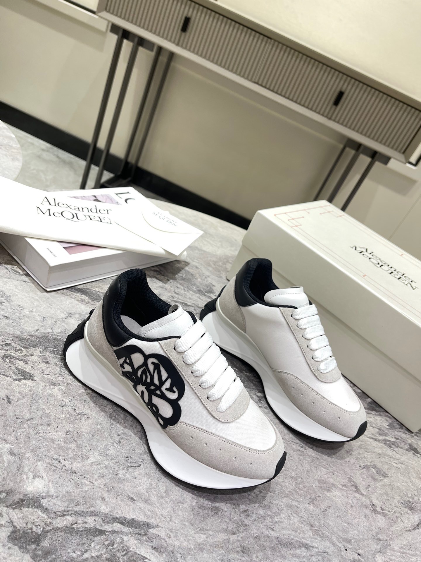 Alexander McQUEEN Sprint Runner Sneakers