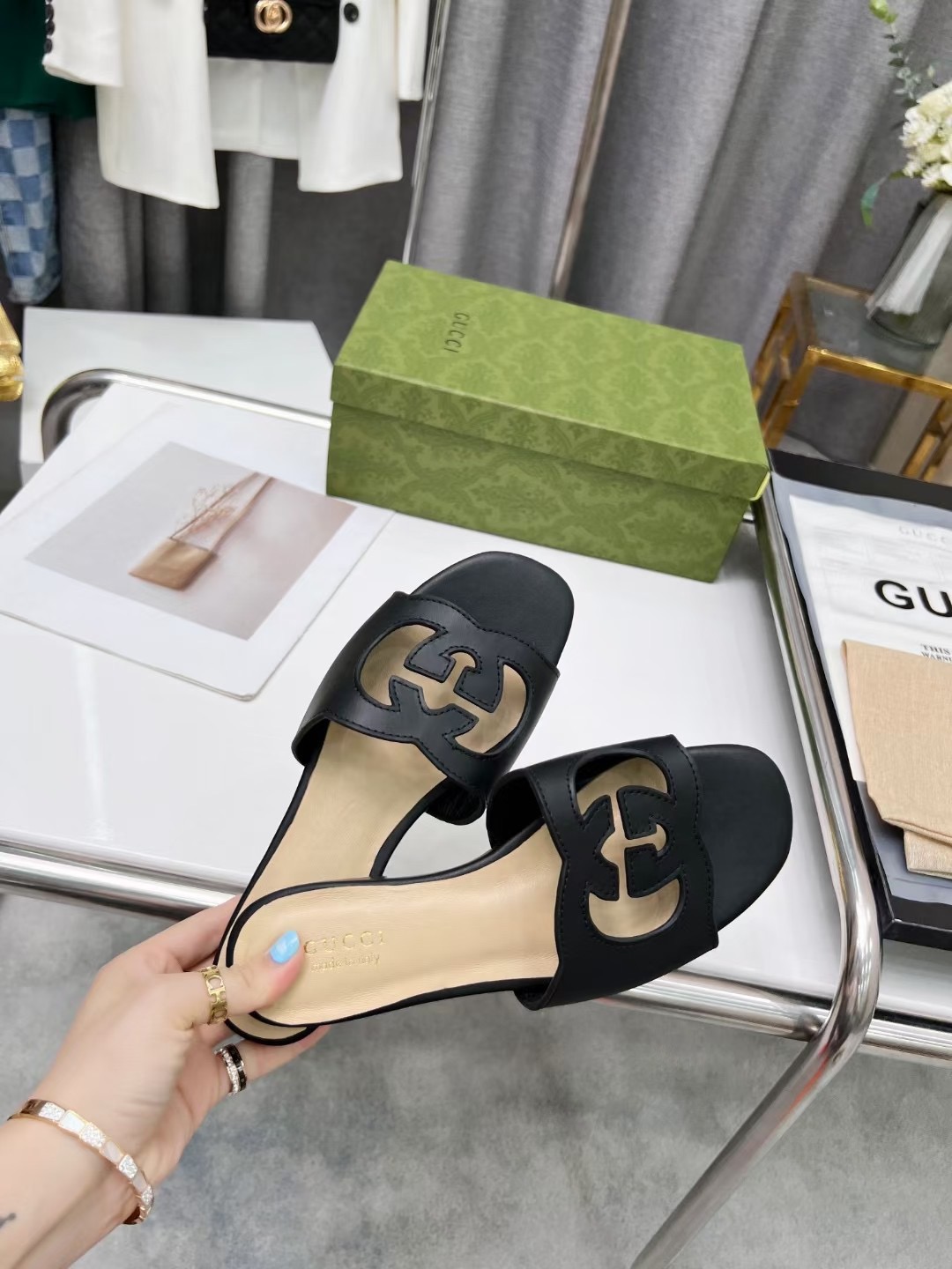 Gucci Women's interlocking double G hollow-out detail slippers