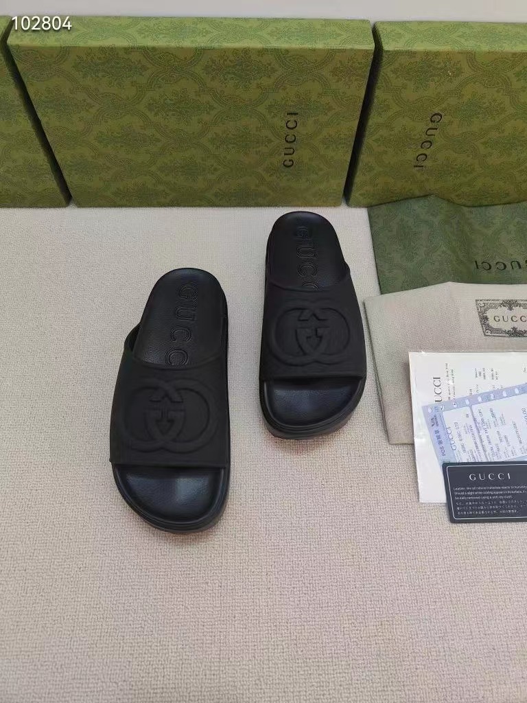 Gucci Women's interlocking double G slippers