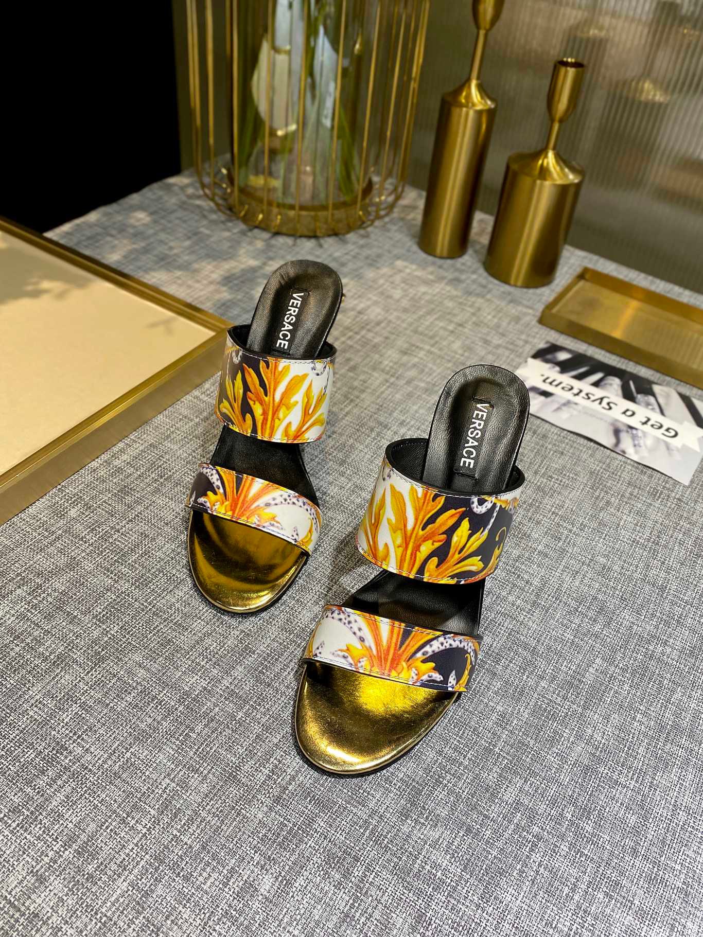 VERSACE ALLOVER HEELS