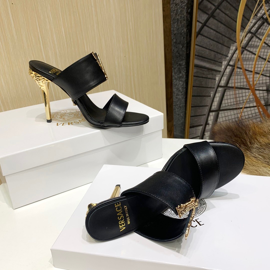 VERSACE ALLOVER HEELS