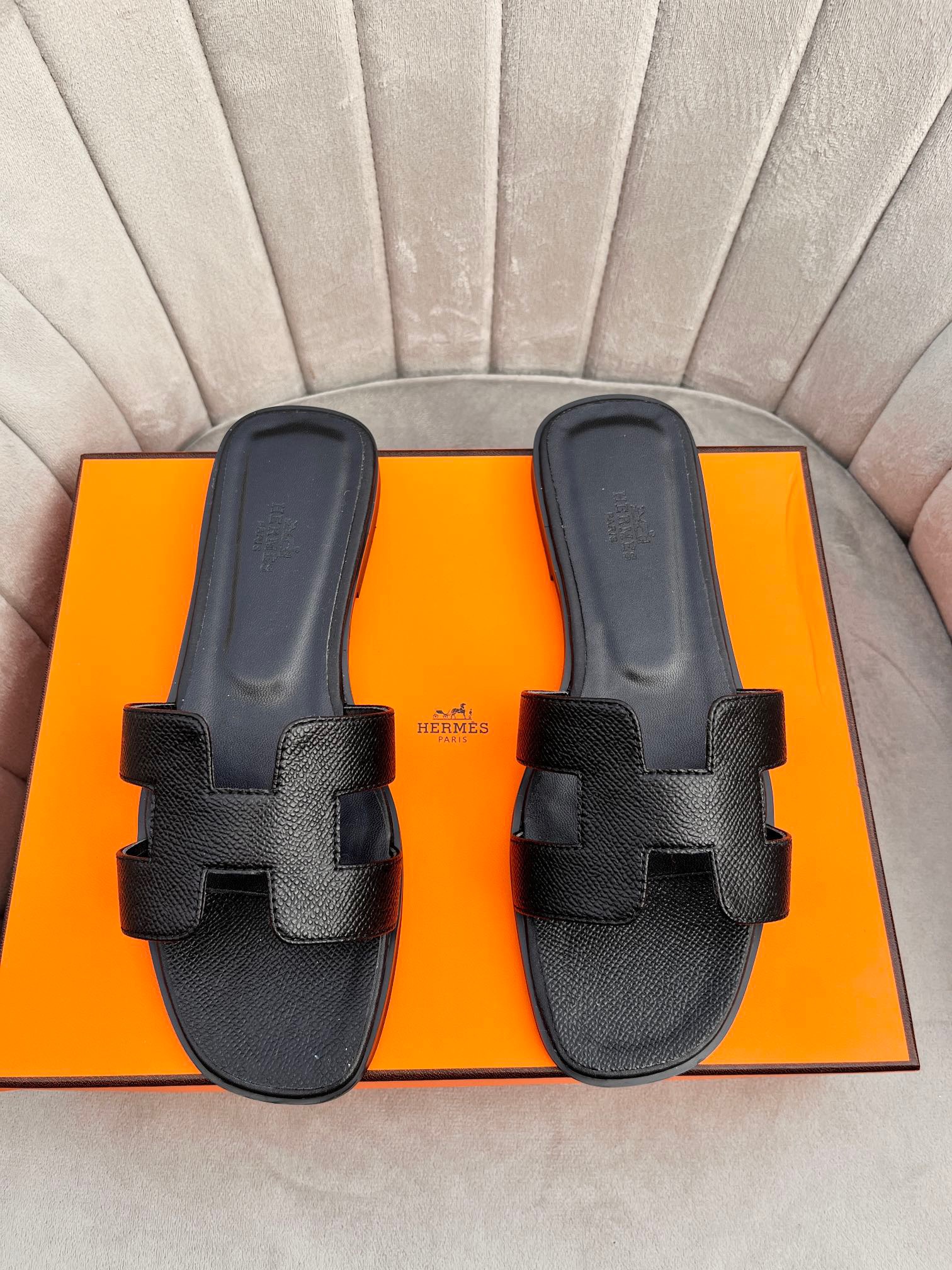 HERMES Oran Slippers