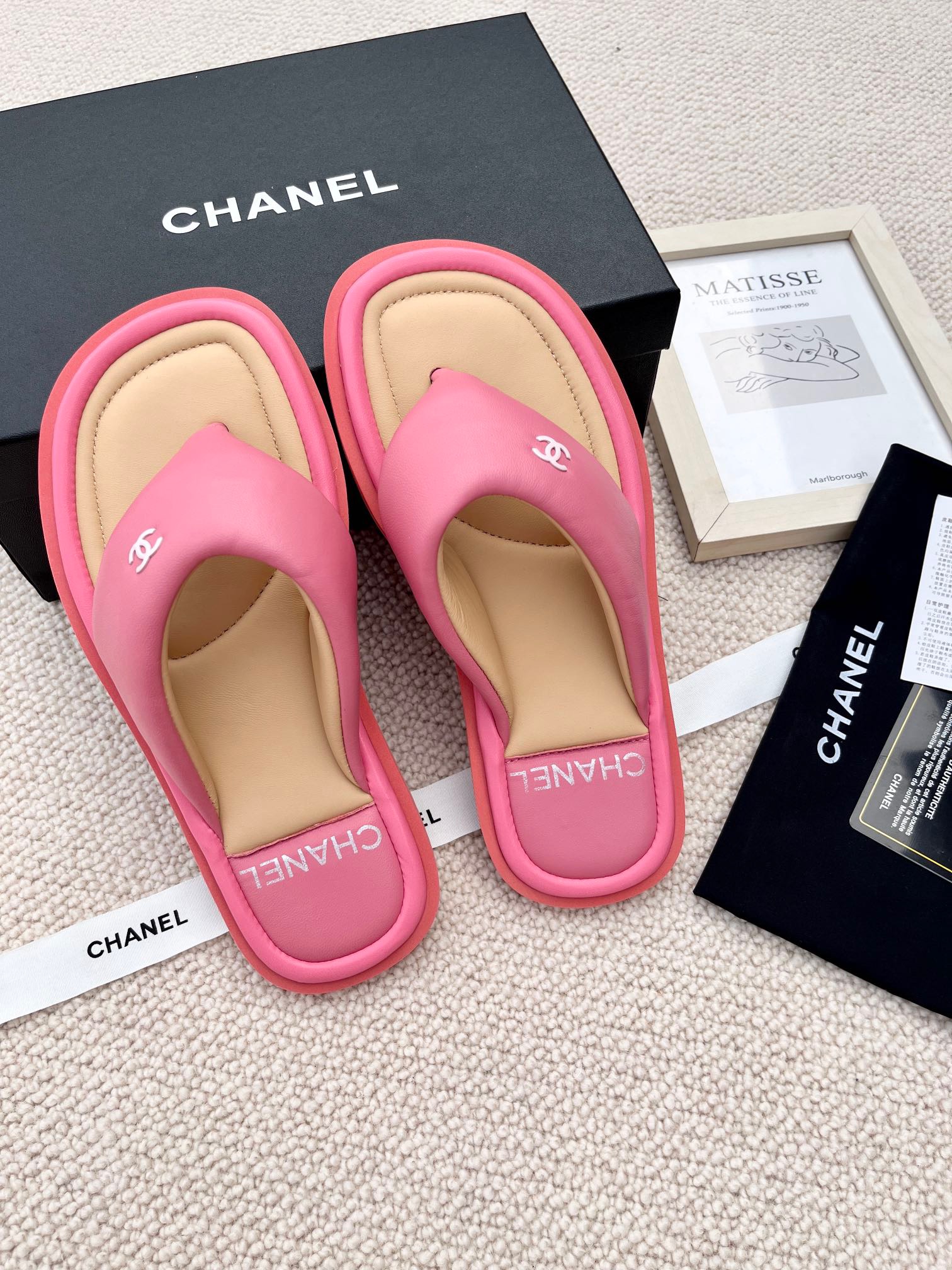 CHANEL Cloud flip-flops