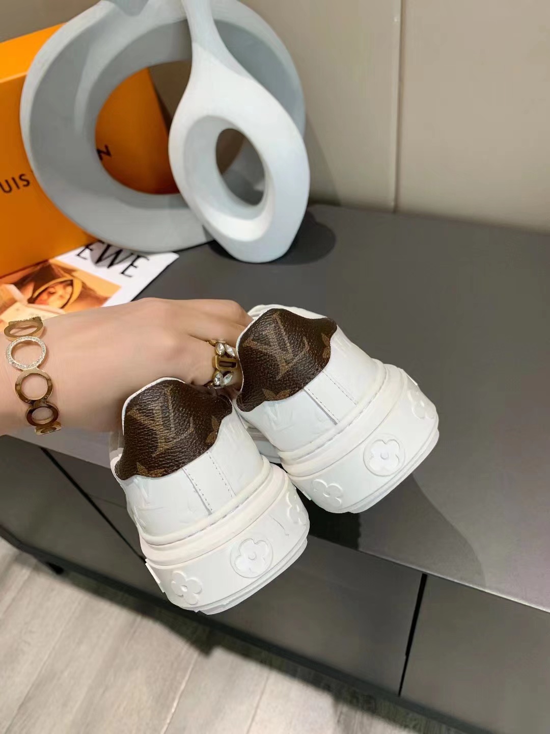 LV TIMEOUT Sneakers